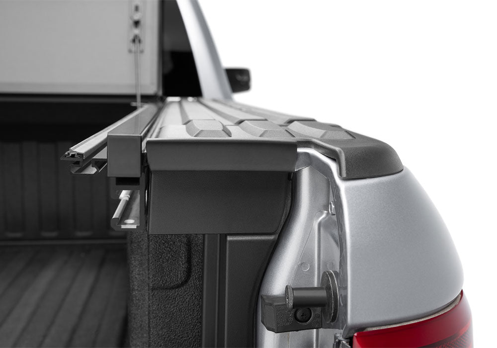 BAK_BAKFlip_MX4_22Ram1500_Detail_Rail_03.jpg