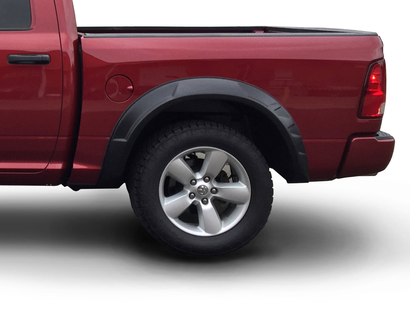 BWRbushwacker_2018_ram_1500_drt_fenderflares_rear_50932-02.jpg
