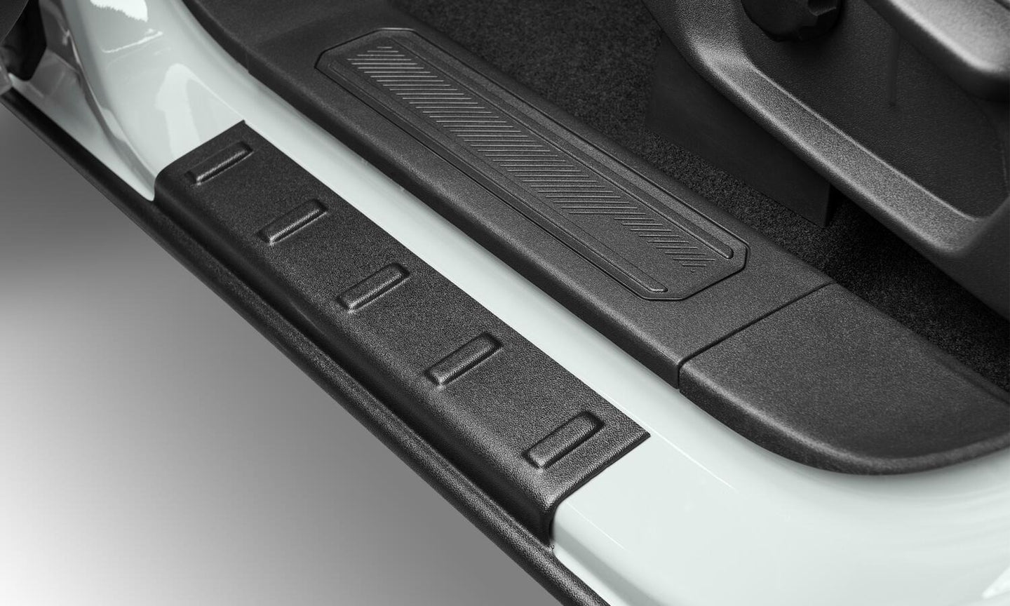 BWRbwr_trailarmor_bronco_onvehicle_14117.jpg