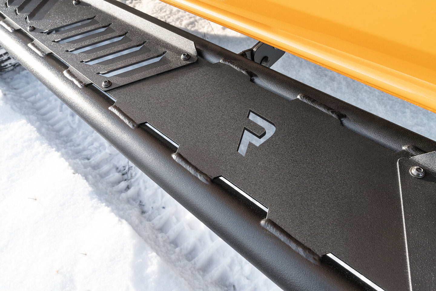 NFBn-fab-roan-nerf-boards-2022-ford-bronco-orange-snow-lifestyle-05.jpg