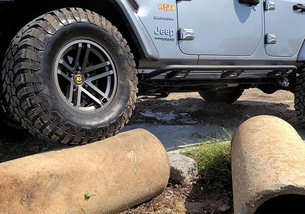 NFBnfab_trailslider_pipes_jeepjl_101420.jpg