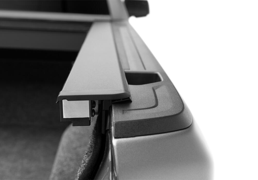 RNL_M-Series_20GMC-Sierra_Details_04_Rail.jpg