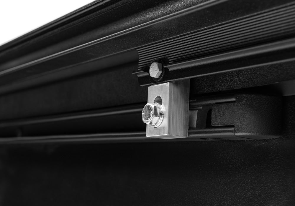 RTXRX_ProXR_Tacoma_w-Yakima-Bars_Details_01Clamp.jpg