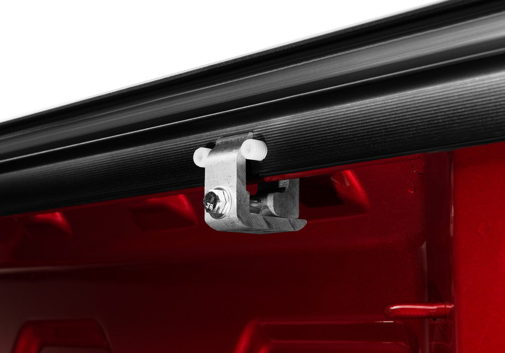 RX_OneMX_19Chevy_Details_03Clamp.jpg