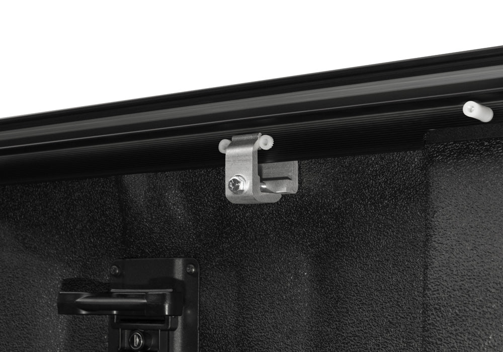 RX_PowerTraxProMX_Ford-Raptor-Details-02-Rail-Clamp.jpg