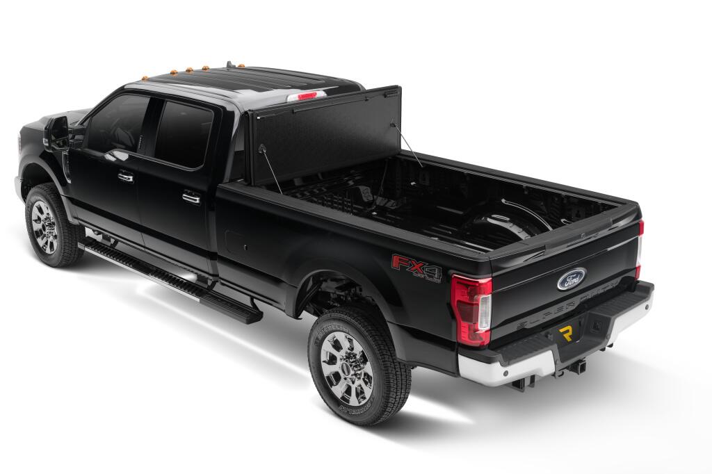 UC_ArmorFlex_20Ford-SuperDuty_05Open_RT.jpg