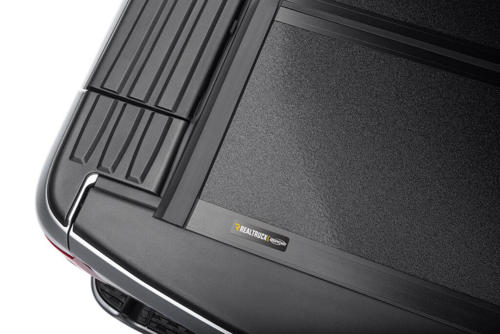 UC_ArmorFlex_22Rambox_Detail_07_Badge_RT.jpg