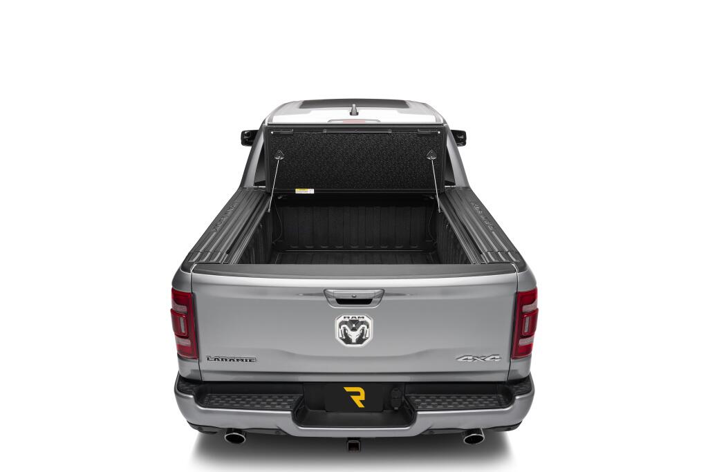 UC_ArmorFlex_22Rambox_Rear_04_RT.jpg