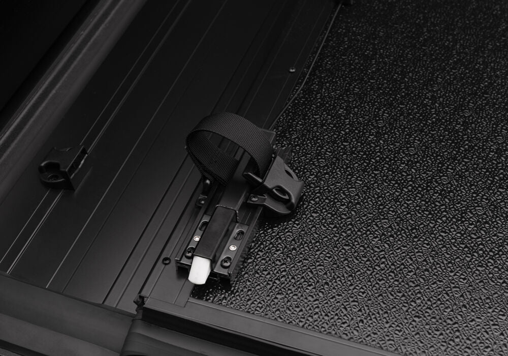 UC_Flex_2017_HondaRidgeline_Detail_02_H.jpg