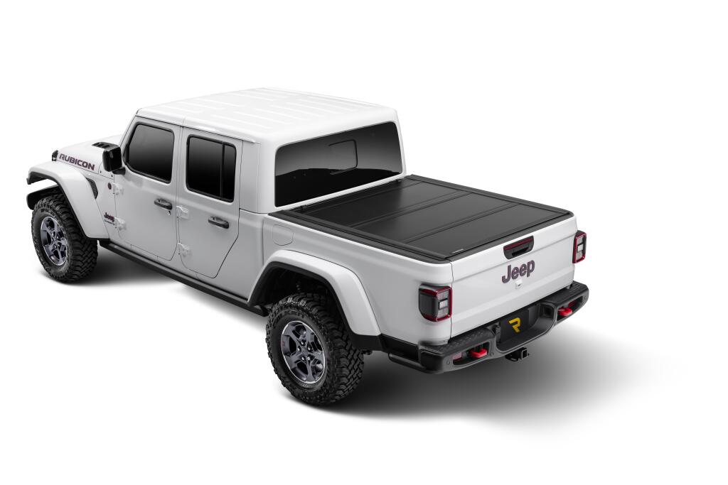 UC_UltraFlex_Jeep-Gladiator_01Closed_RT.jpg