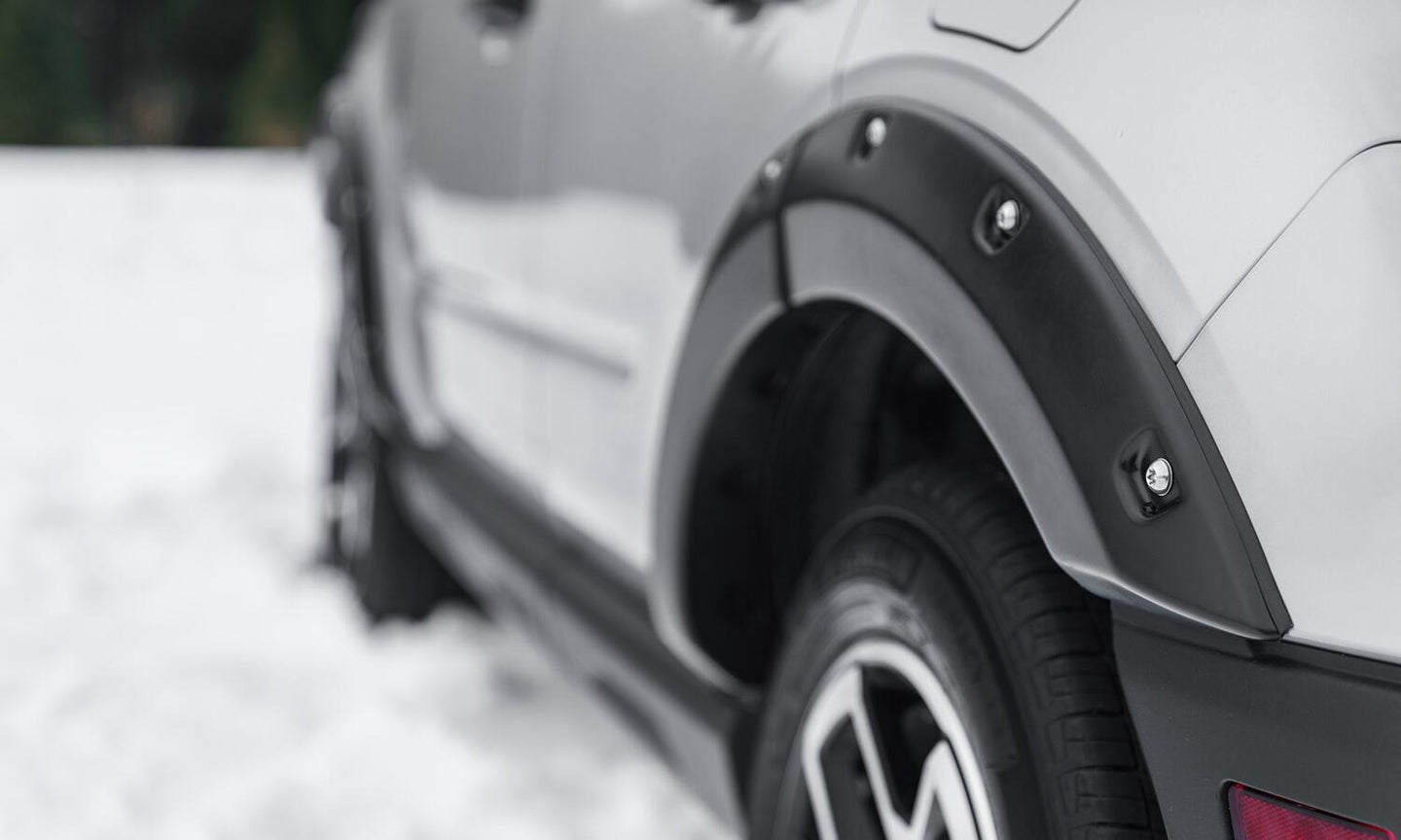 bwrbwr_pocketstyle_broncosport_4pc_closeup2_20952-02.jpg
